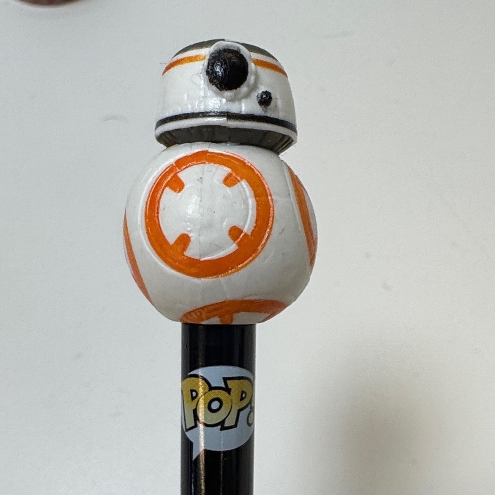 Star Wars BB-8 Black and Orange Writing Pen - Picture 3 of 5